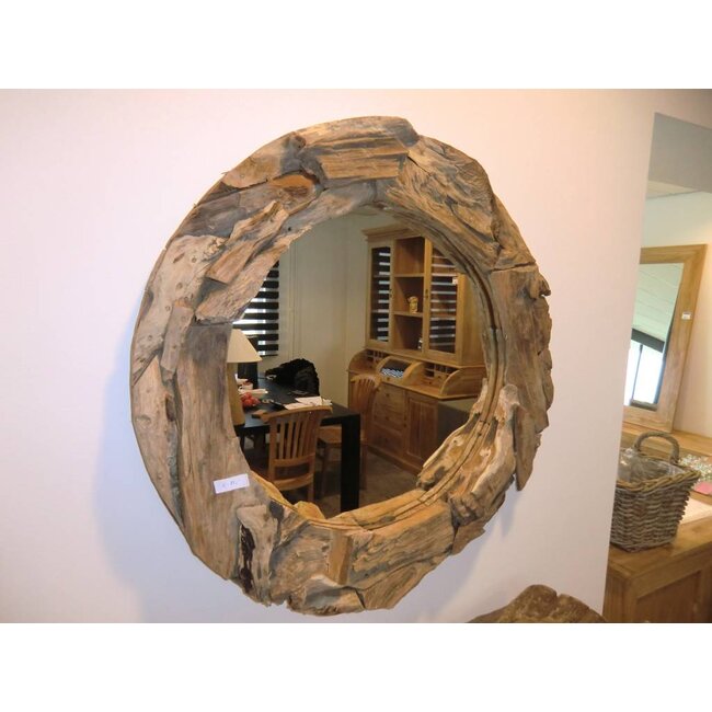 Eastfurn Miroir avec un bord composé de morceaux de bois de racine.