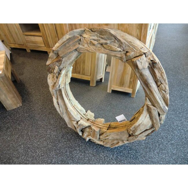 Eastfurn Spiegel mit einer Kante aus Wurzelholzstücken.