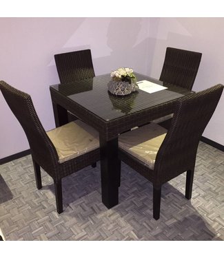 Table with 4 chairs including cushions