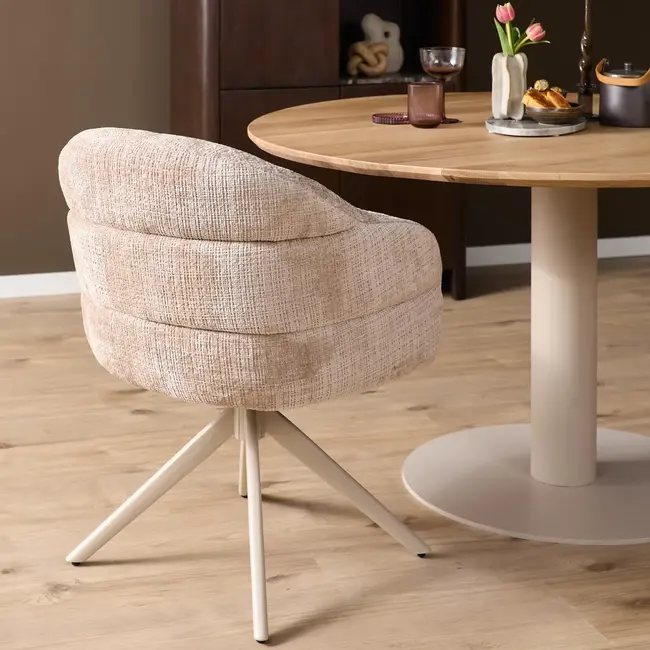 Starfurn Bella Esszimmerstuhl – Beige – Sandfarbene Beine – Mit Armlehnen