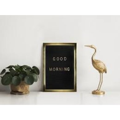 Gusta Gusta letter plate velvet
