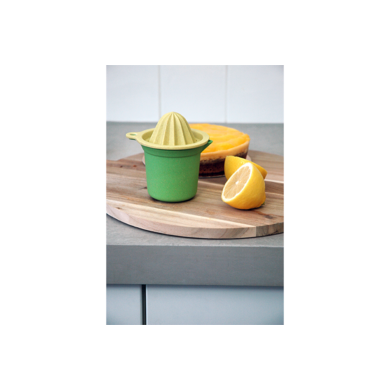 Zuperzozial Bamboo squeeze in citrus press orange