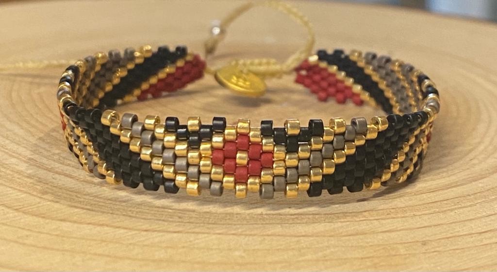 Armband aus Miyukiperlen