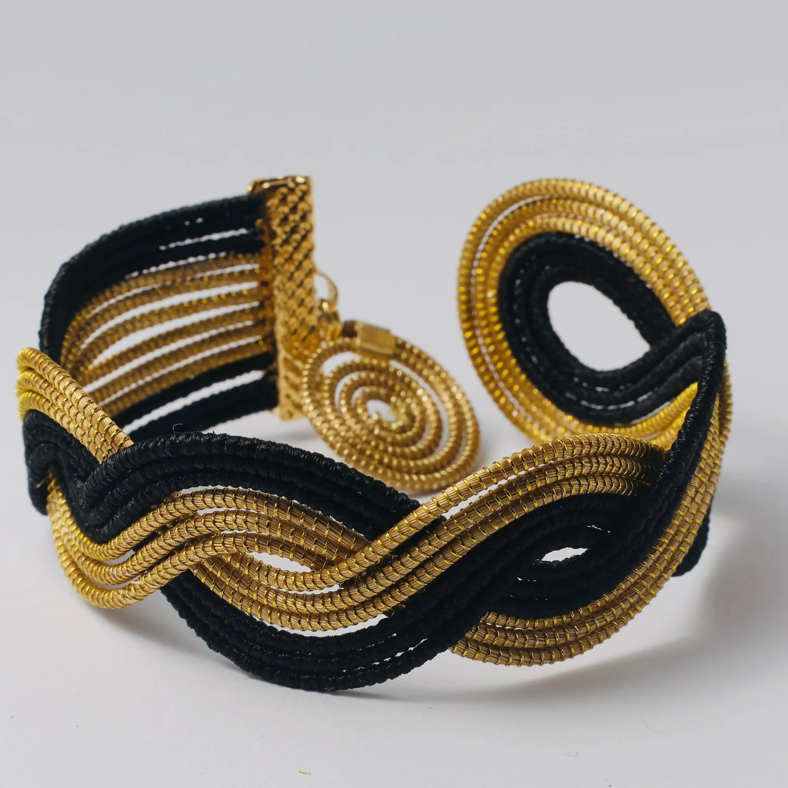 Armreif breit gold/weiß