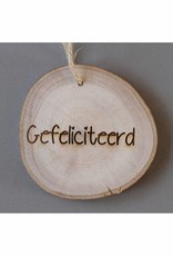 Houten cadeau-label - "Gefeliciteerd"