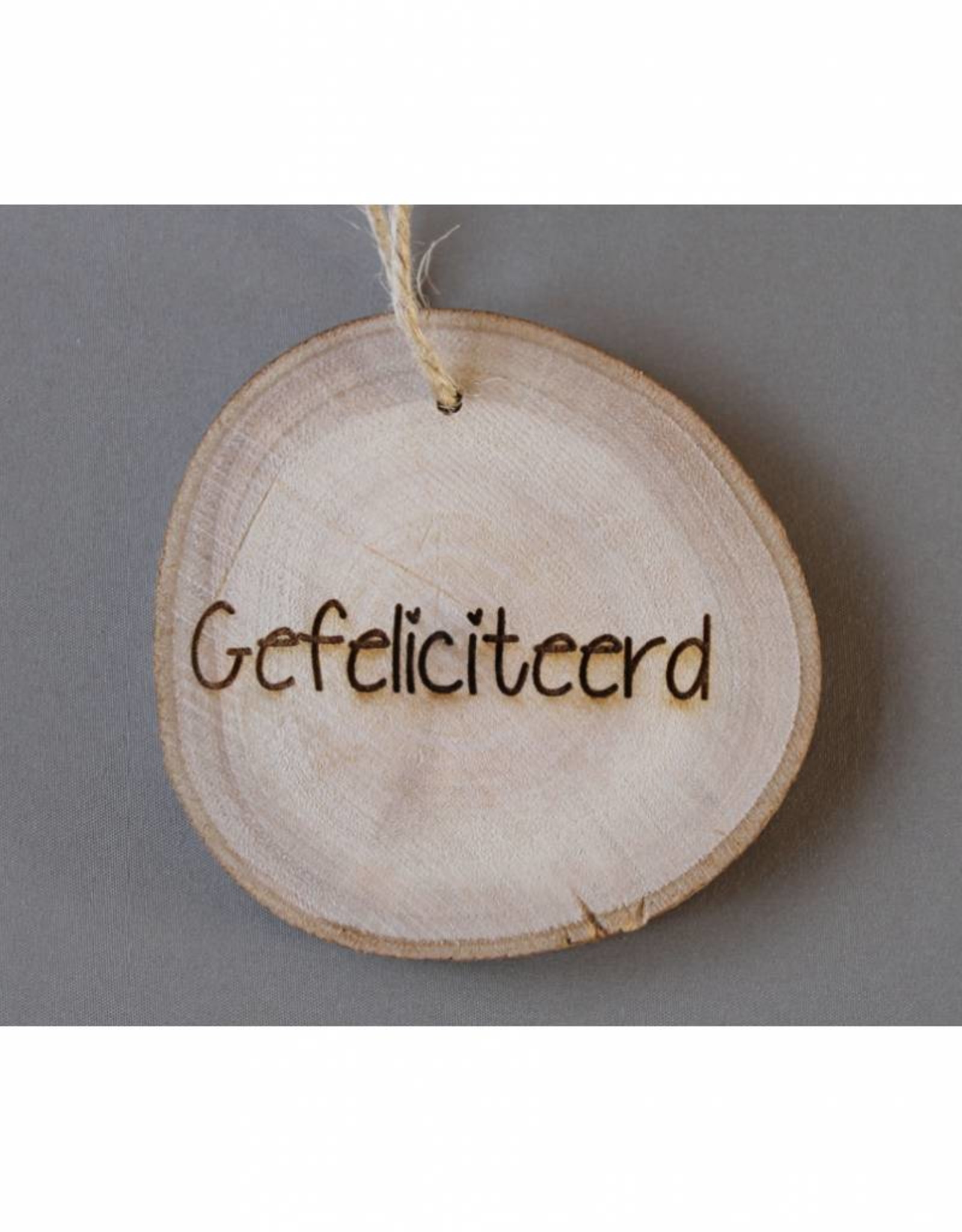 Houten cadeau-label - "Gefeliciteerd"