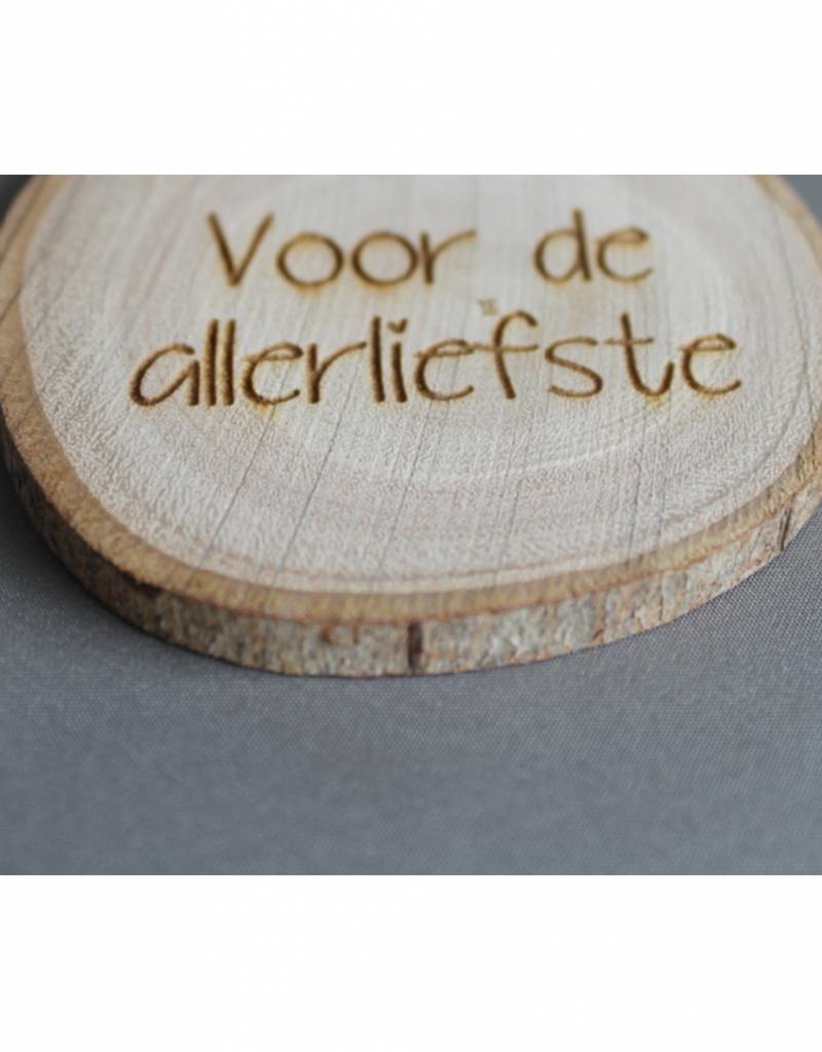 Houten cadeau-label - "Voor de allerliefste"