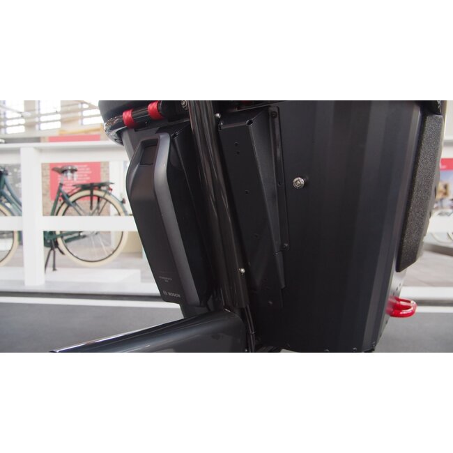 Batavus  Fier 3 Bosch Elektrische Bakfiets 5Versnellingen Zwart