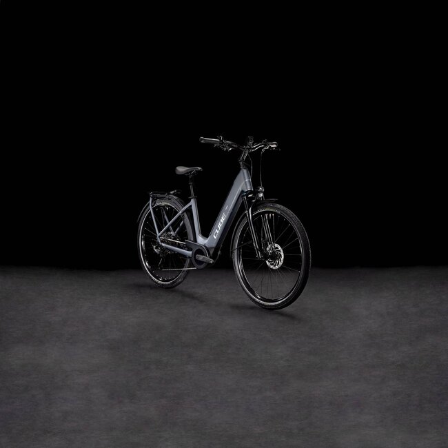 Cube  Touring Hybrid Pro 625 – Elektrische Fiets Metallic Grey/Chrome