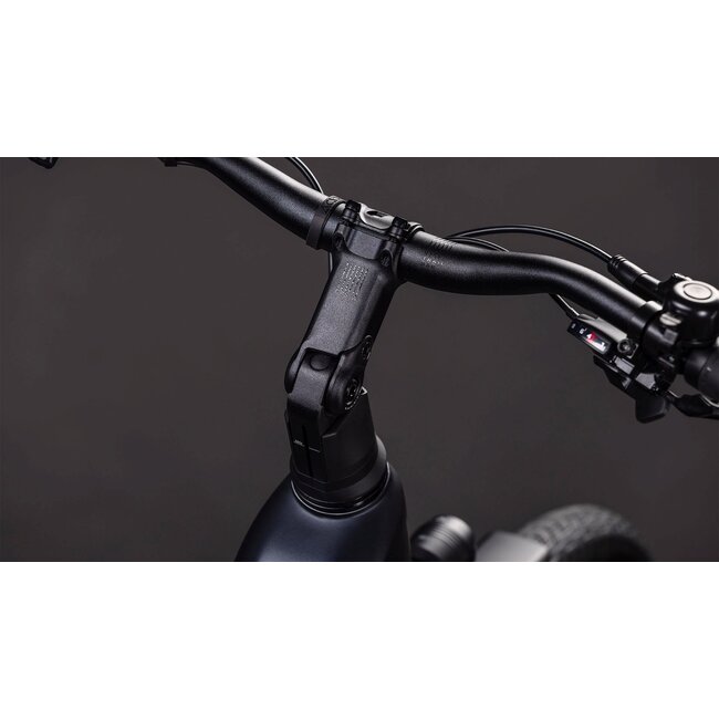 Cube  Touring Hybrid One 600 Coal/chrome uni Zwart 9V