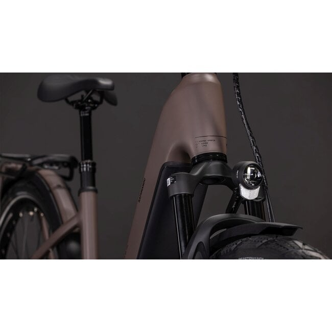 Cube  Kathmandu Hybrid Exc 800 Cedar/chrome uni Bruin 12V