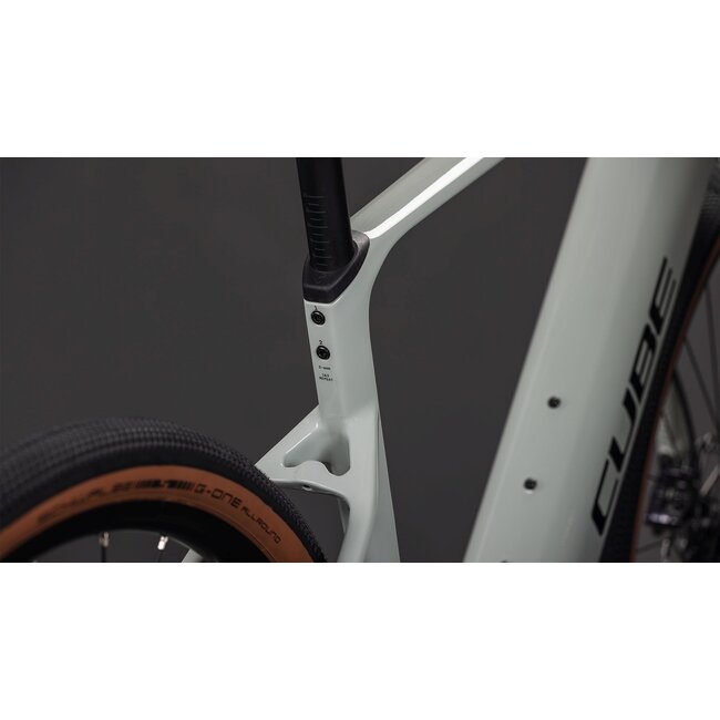 Cube  Nuroad Hybrid C62 Race 400x Reedbeige/black uni Beige 12V