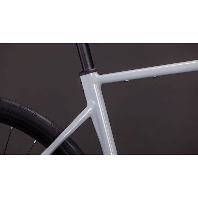 Cube  Attain Race Foggrey/shift uni Grijs 20V
