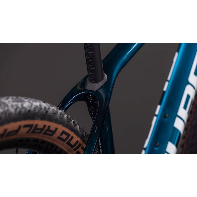 Cube  Phenix C68x Race Chromeblue/liquidblue MTB 29 inch Blauw 12V