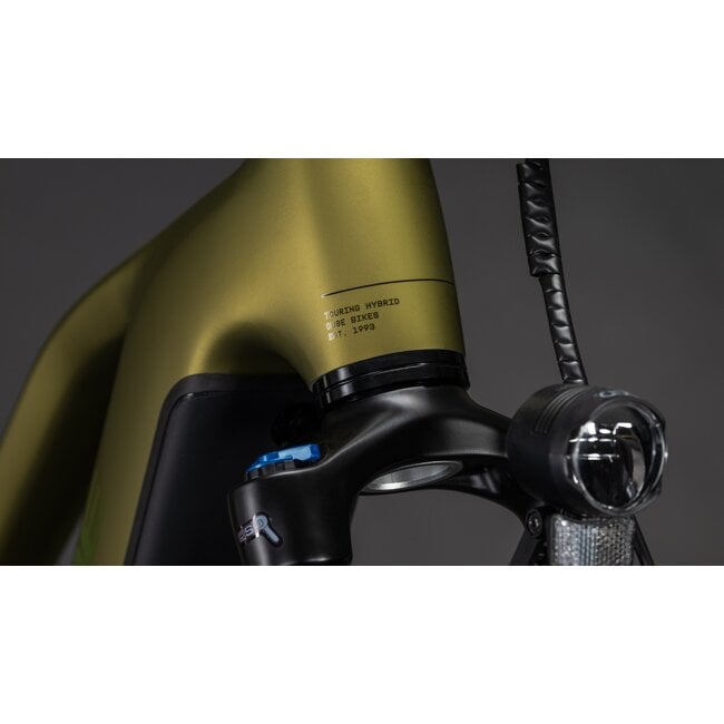 Cube  Touring Hybrid Pro 800