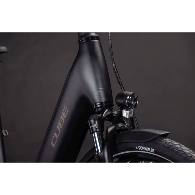 Cube  Supreme Hybrid Comfort Se One 600