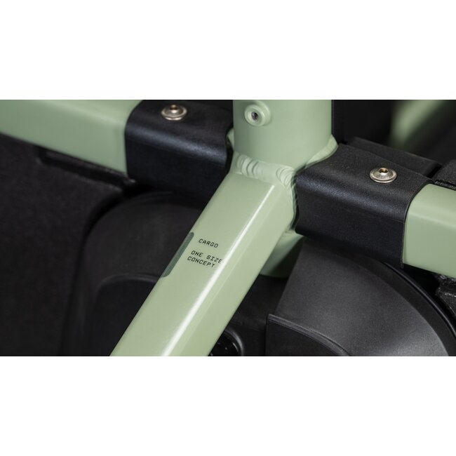 Cube  Cargo Hybrid 800