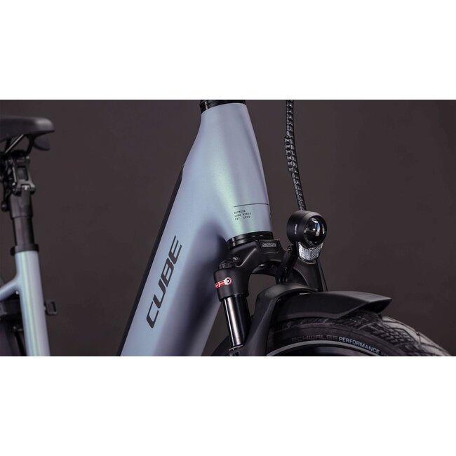 Cube  Supreme Hybrid Deluxe SLX 600