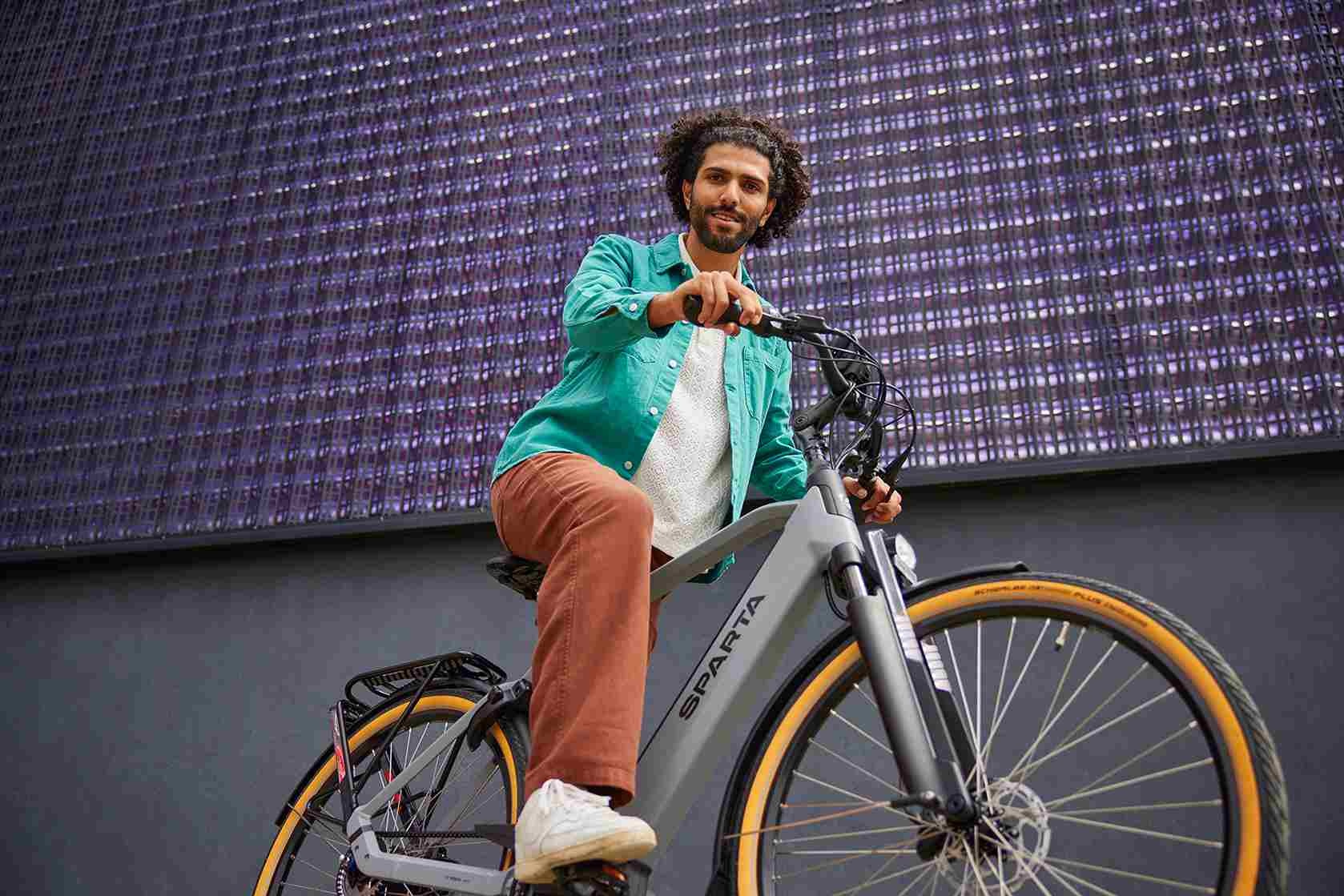 Waarom zit er een stang op een herenfiets?