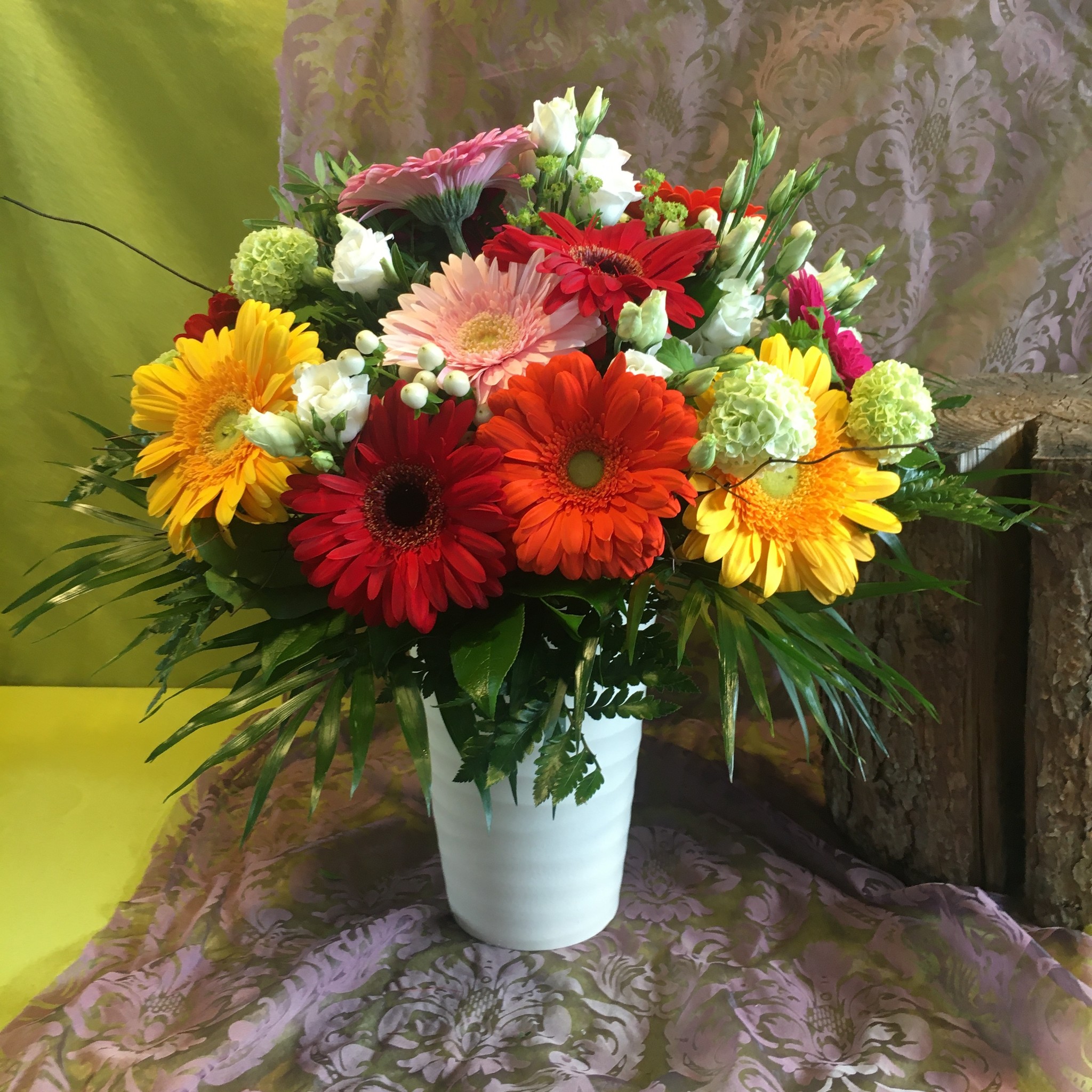 Gerbera  Strauß bunt gemischt mit anderen Blumen XL
