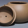 Yixing Qingduanni Xishi tea pot (180 cc, globe screen) Yixing Qingduanni Xishi tea pot (180 cc, globe screen)