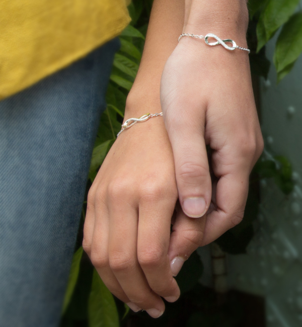 KAYA sieraden Gift box 'Sisters' Infinity bracelet