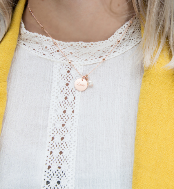 KAYA sieraden Necklace with name ‘Disc & Little Pearl’