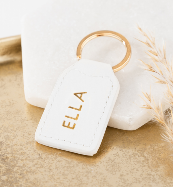 KAYA sieraden Leather Keychain 'Label' with Gold-Colored Engraving