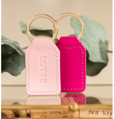 KAYA sieraden Sleutelhanger Leer 'Label' met Naam | Nude