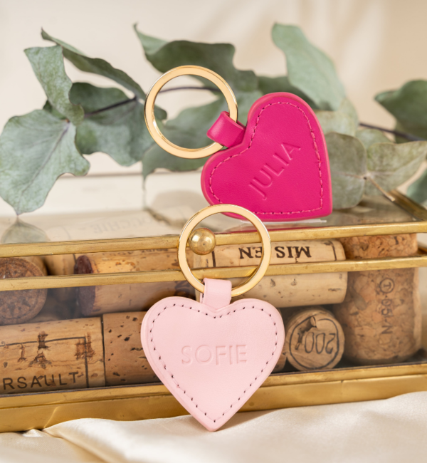 KAYA sieraden Leather Keychain 'Heart' with Nude Engraving