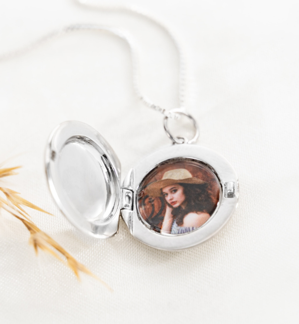 Gegraveerde sieraden Necklace with Photo ‘Round Locket’