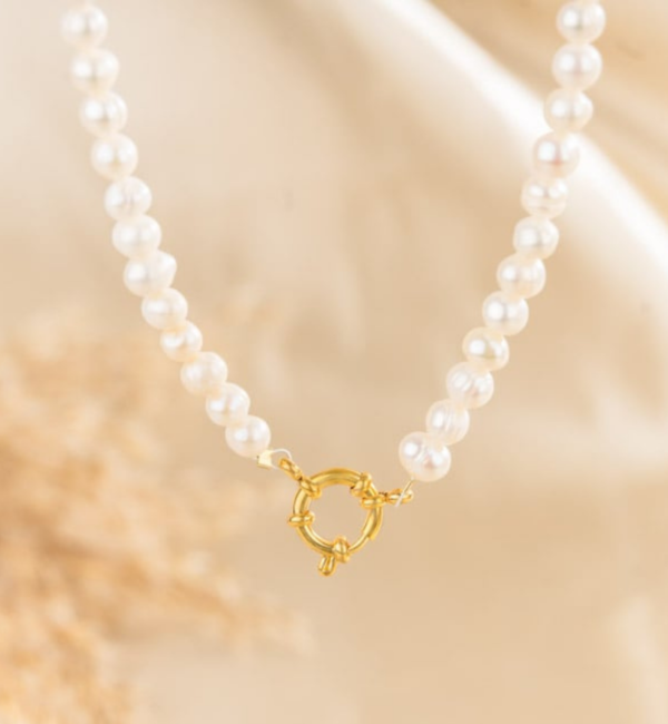 KAYA sieraden Pearl Necklace with Large Clasp | Stainless Steel