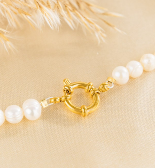 KAYA sieraden Pearl Necklace with Large Clasp | Stainless Steel