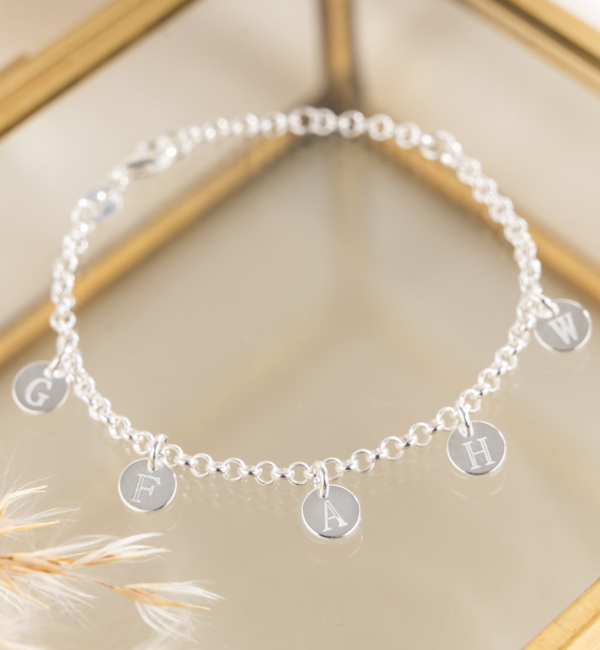 KAYA sieraden Bracelet with Letter Charms of Your Choice