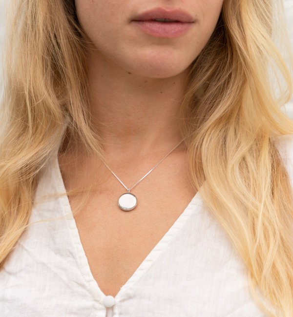 Gegraveerde sieraden Necklace with Photo ‘Round Locket’