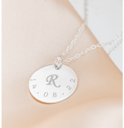 KAYA sieraden Ketting met Letter en Datum
