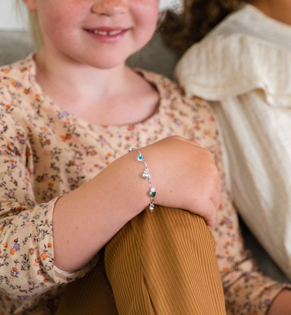 KAYA sieraden Silver Charm Bracelet with 7 Colored Hearts | Sterling Silver
