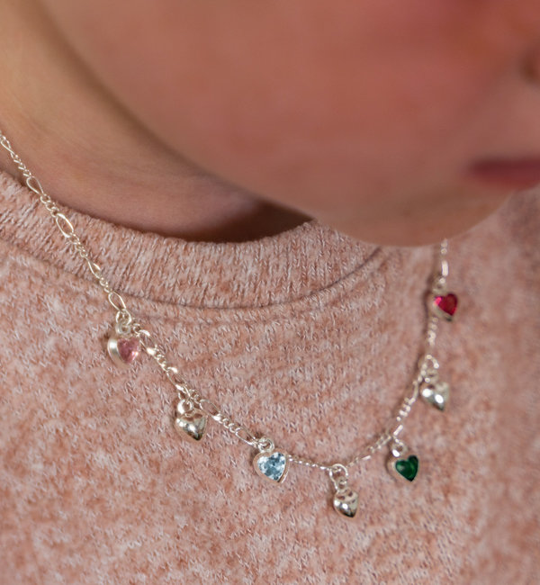 KAYA sieraden Silver charm necklace with 7 colored hearts | Sterling silver
