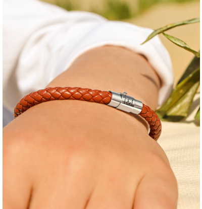 KAYA sieraden Jongensarmband met Initialen Bruin