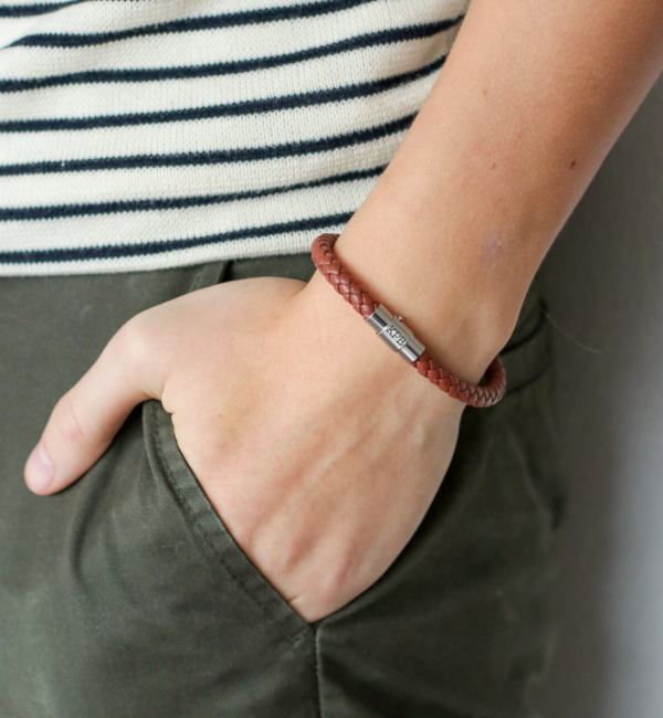 KAYA sieraden Leather Bracelet with Initials | Brown
