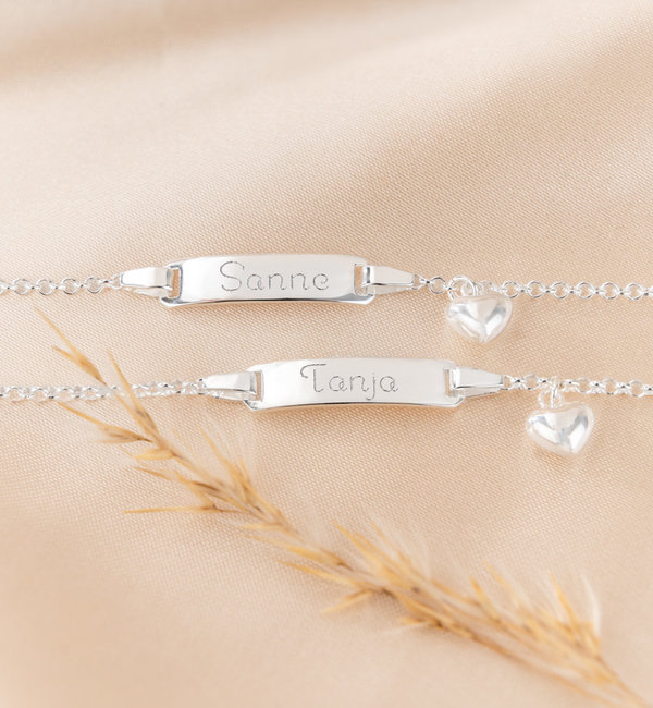KAYA sieraden Personalized Bracelet ‘Classic Bar’ with Charm