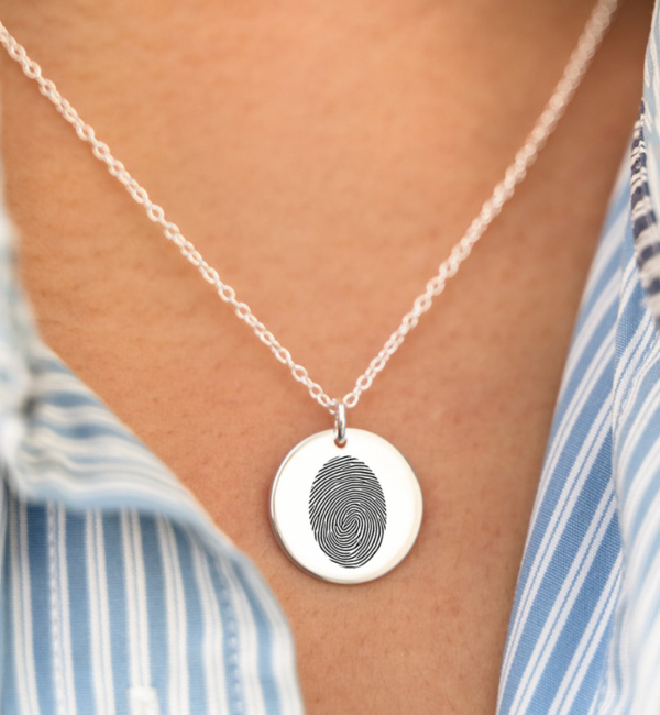 Gegraveerde sieraden Fingerprint Necklace 'Oval'