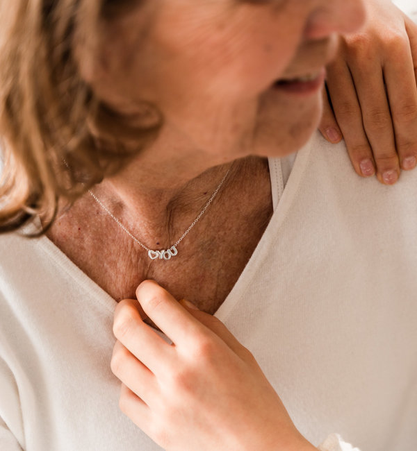 KAYA sieraden Letter necklace ‘Big Initial’ 3 letters