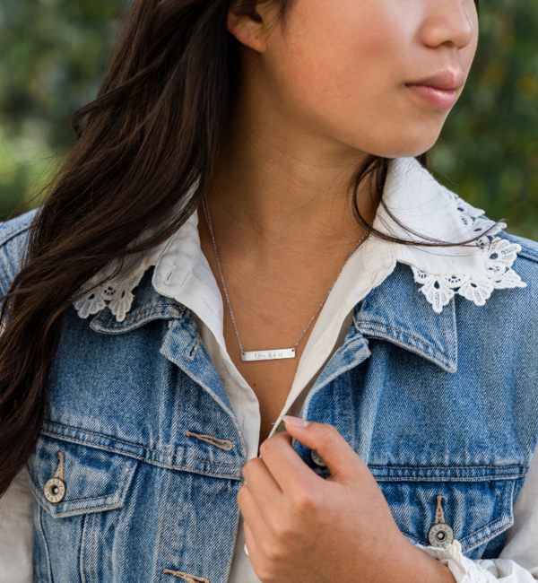 KAYA sieraden Graduation Necklace 'Classic Bar' with Engraving | Stainless Steel