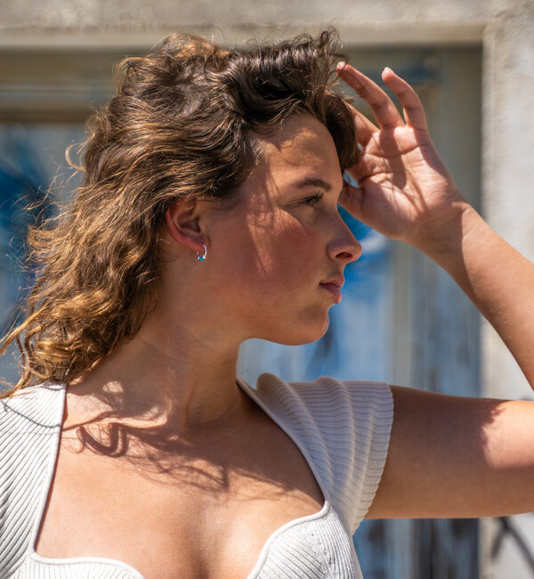 KAYA sieraden Silver hoops ‘Blue Bali’ | 12 mm