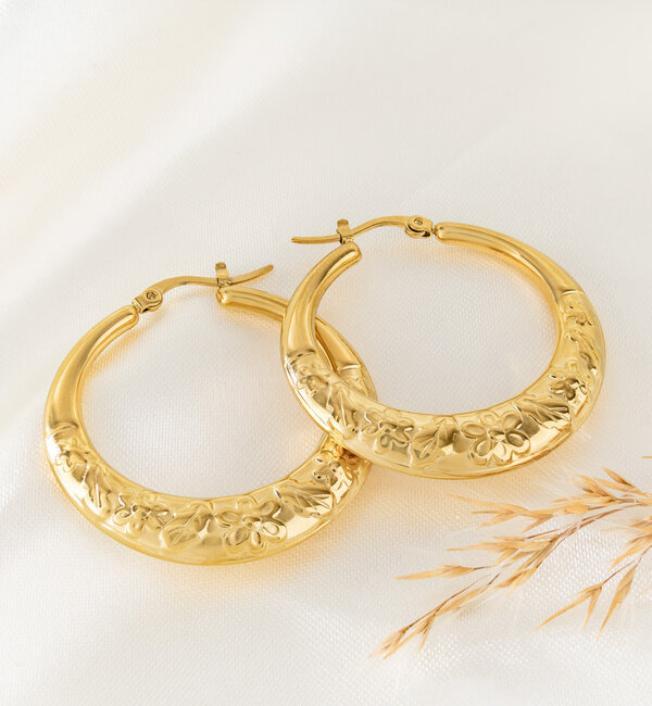 KAYA sieraden Statement hoop earrings ‘Little Flowers’ 40 mm | Stainless Steel