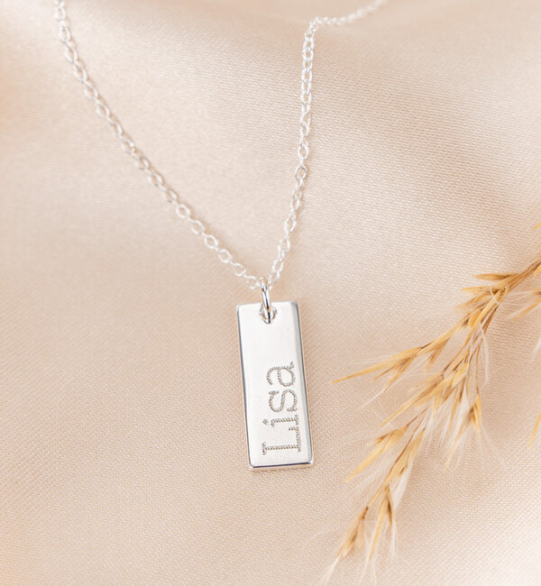 KAYA sieraden Necklace with Name 'Medium Flat Bar'