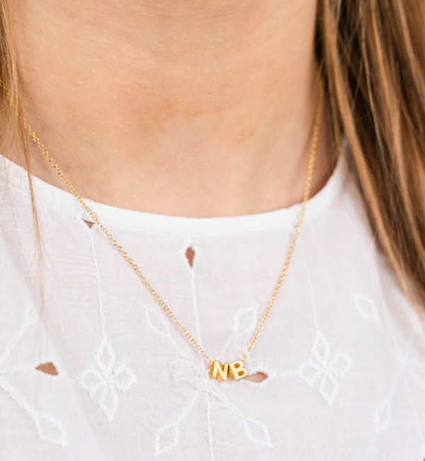 KAYA sieraden Letter necklace ‘Big Initial’ 3 letters