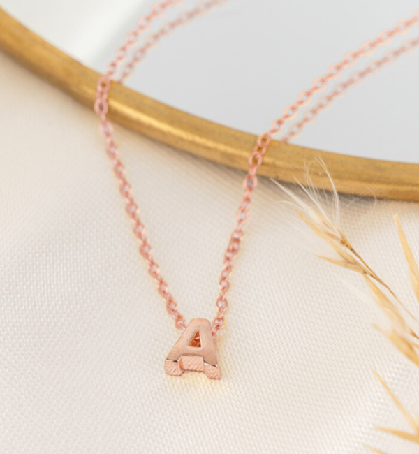 KAYA sieraden Letter Ketting 1 Initiaal I Rosé