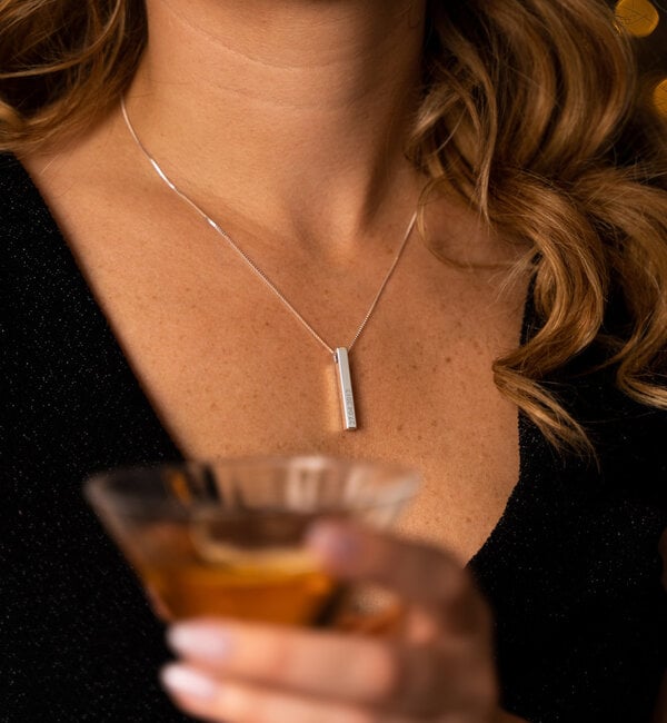 KAYA sieraden Kerst Ketting met Gravure 'Elegant Bar'